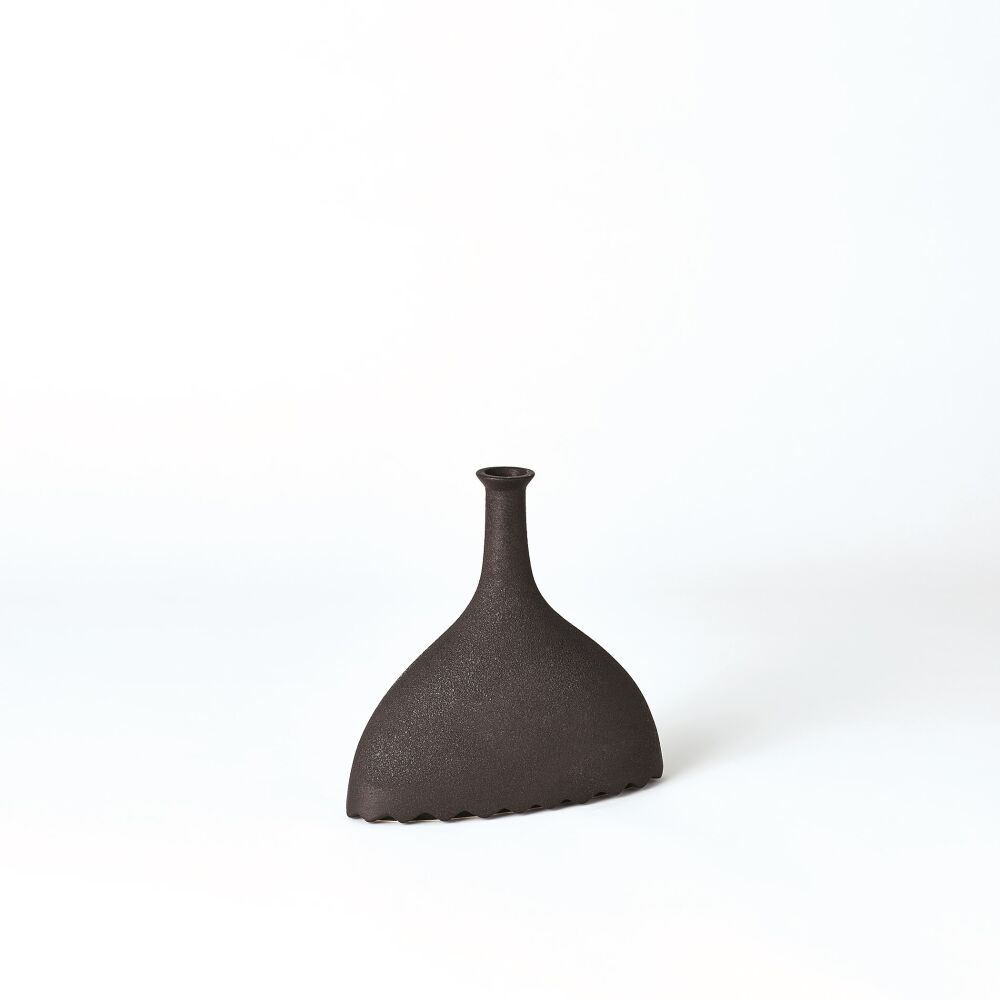 Noelle Geometric Vase-Black