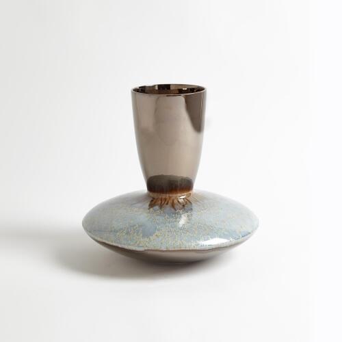 Marta's Vase-Bronze Reactive Blue