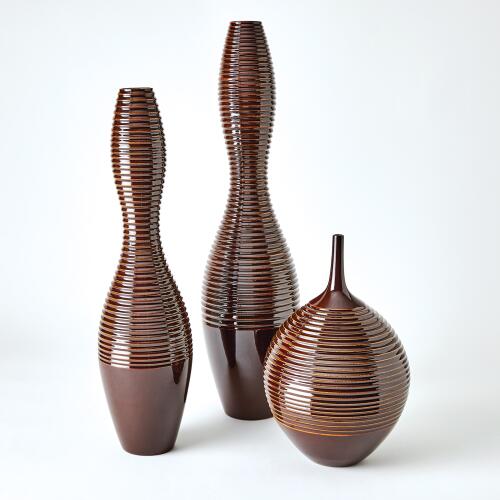 ribbed vase-garnet