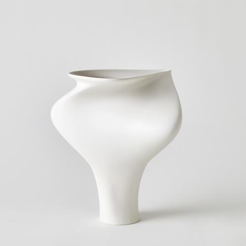 tranquility vase-matte white