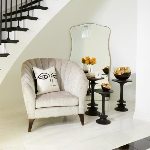 Oh Yes Vase-Matte White/Gold Rim