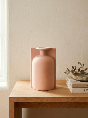 Brim Vase-Petal-Med
