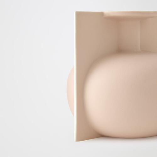 Brim Vase-Petal-Squat