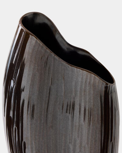 Horn Vase-Dark