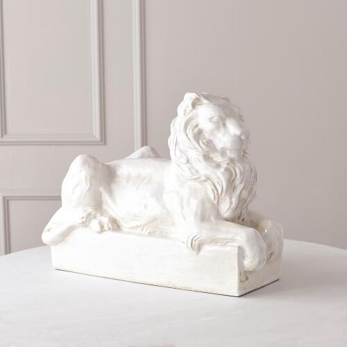 Lion Sculpture