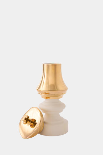 Gambit Jar-White/Gold-Queen