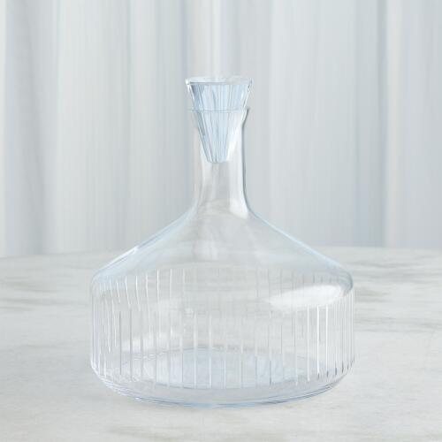 V Cut Decanter-Squat
