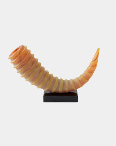 Mounted Horn-Frosted Iris Gelp