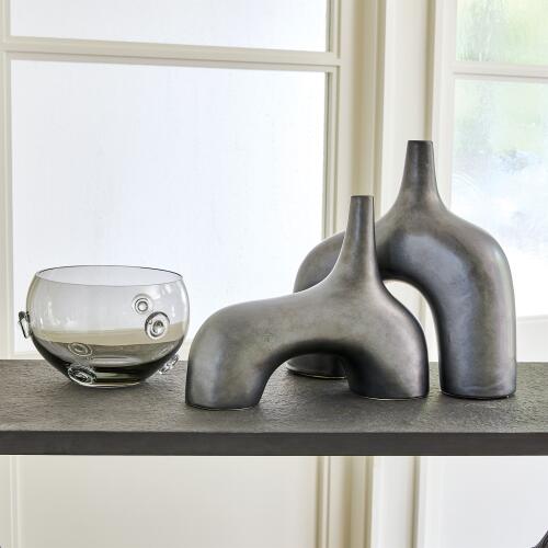 Stretch Vase-Black