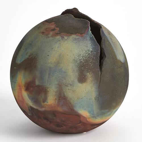 Fissure Torn Ball-Raku