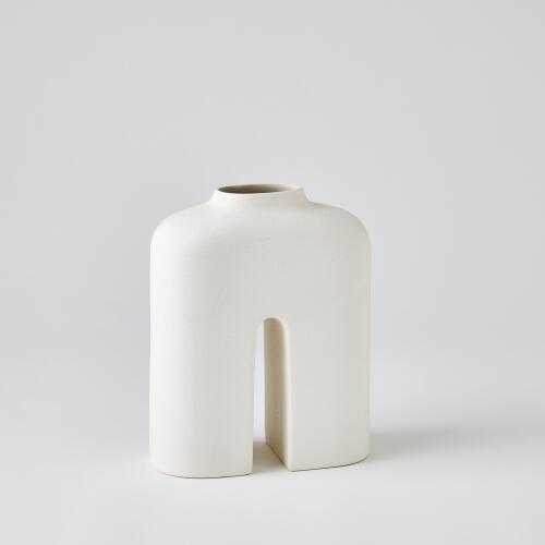 Guardian Vase-White/Cream