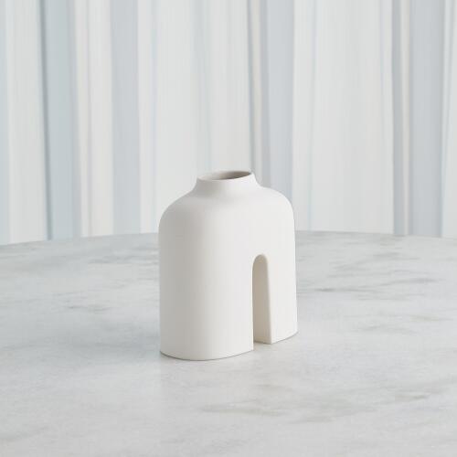 Guardian Vase-White/Cream