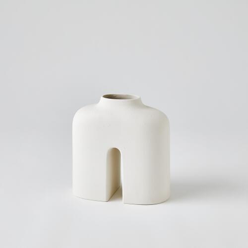 Guardian Vase-White/Cream