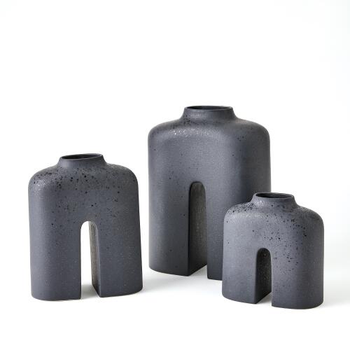 Guardian Vase-Black