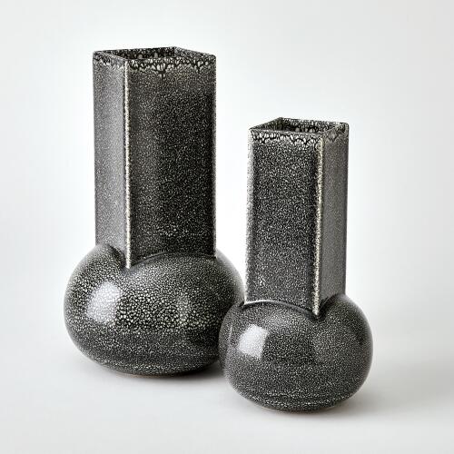 Crocus Vase-Reactive Black