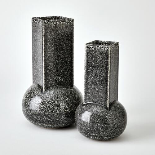 Crocus Vase-Reactive Black