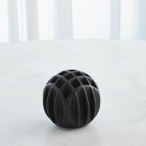 Bud Ball Vase-Matte Black