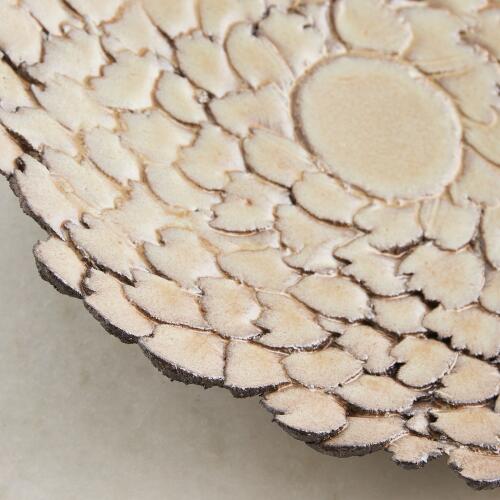 Petaled Pedestal Plate-Natural