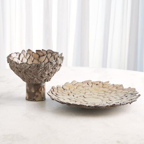 Petaled Pedestal Plate-Natural