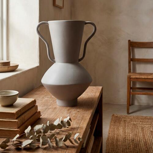 Ruffle Vase-Handles-Clay