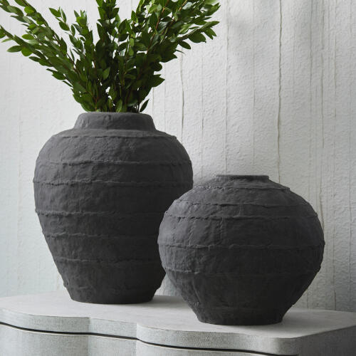 Horizon Vase-Black