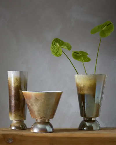 Trophy Vase-Iridescent-Squat