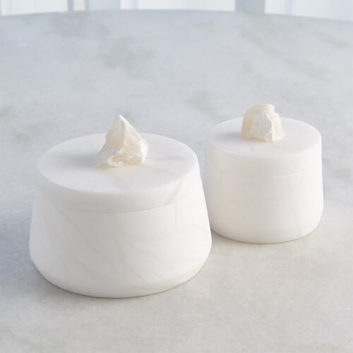 Alabaster Tapered Round Box w/Rock Finial