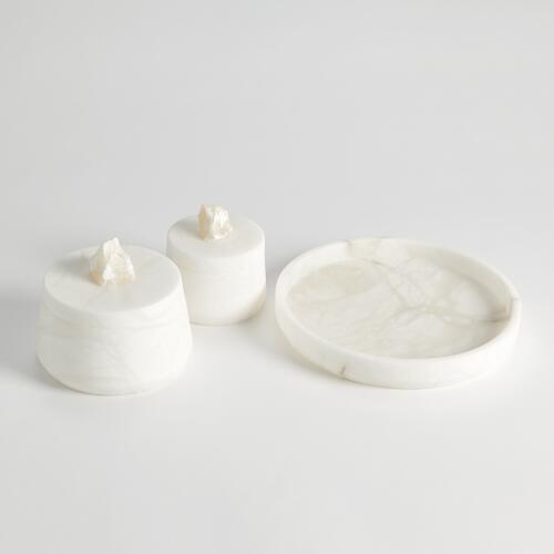 Alabaster Tapered Round Box w/Rock Finial