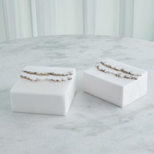 Terrain Alabaster Box