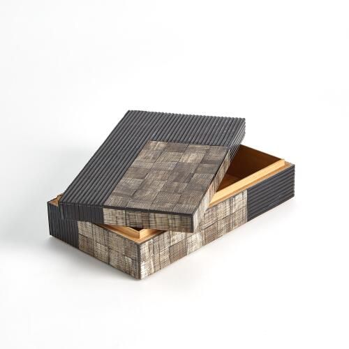 Gilles Ribbed Horn/Resin Box