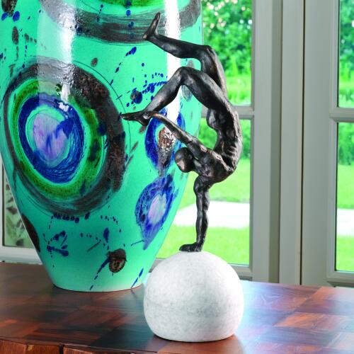 One Hand Balancing Act