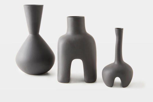 Adama Vase-Black-Tall