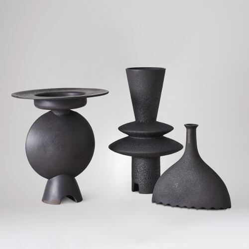 adelyn geometric vase-black