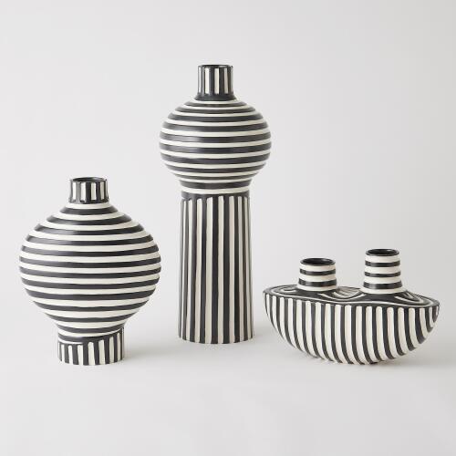 Colbert Vase-Black/White