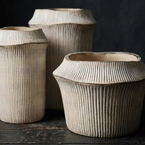 Frollo Ribbed Cement Pot