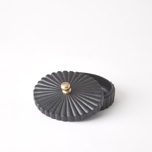 Oval Box-Black w/Gold Knob