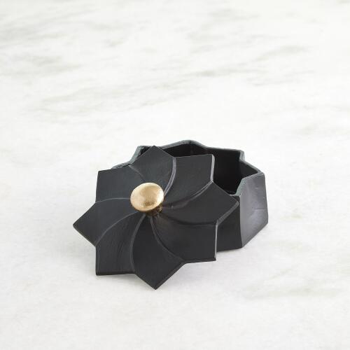 Flower Box-Black w/Gold Knob