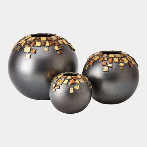 Array Vase-Black Reactive