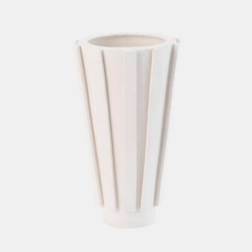 Dimensional Low Beam Vase