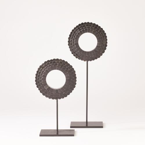 Four Layer Horn Scalloped Mounted Ring-Black